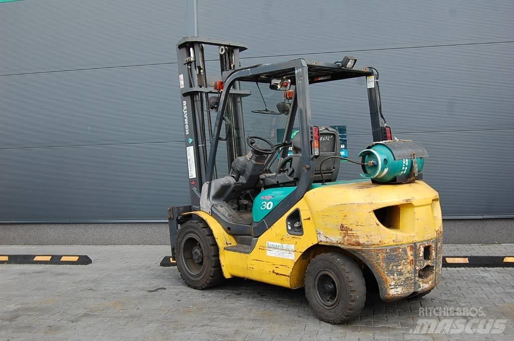 Komatsu FG30C-16 Вилични кари-повдигачи - други