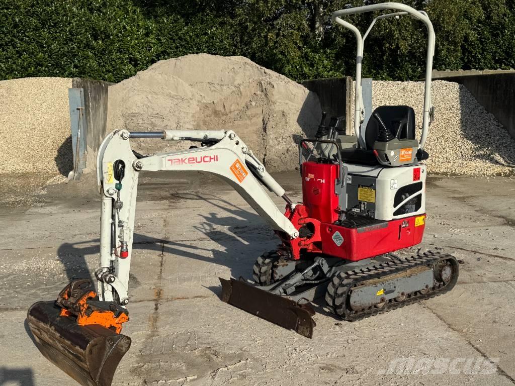 Takeuchi TB 210 R Мини екскаватори < 7 т