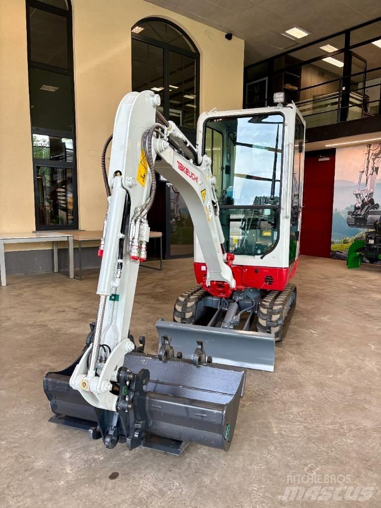 Takeuchi TB 216 Мини екскаватори < 7 т