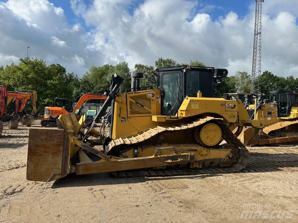 CAT D 6 XE LGP Верижни булдозери
