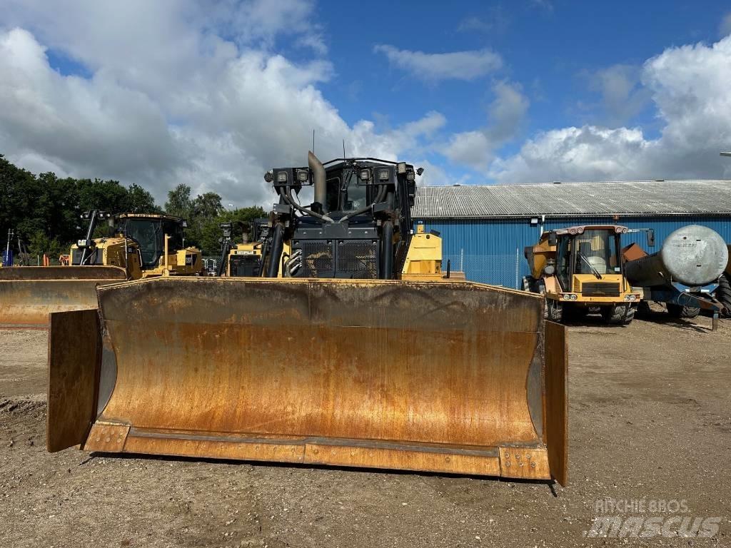 CAT D 6 XE LGP Верижни булдозери
