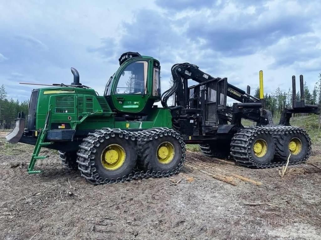 John Deere 1910 Форуардери