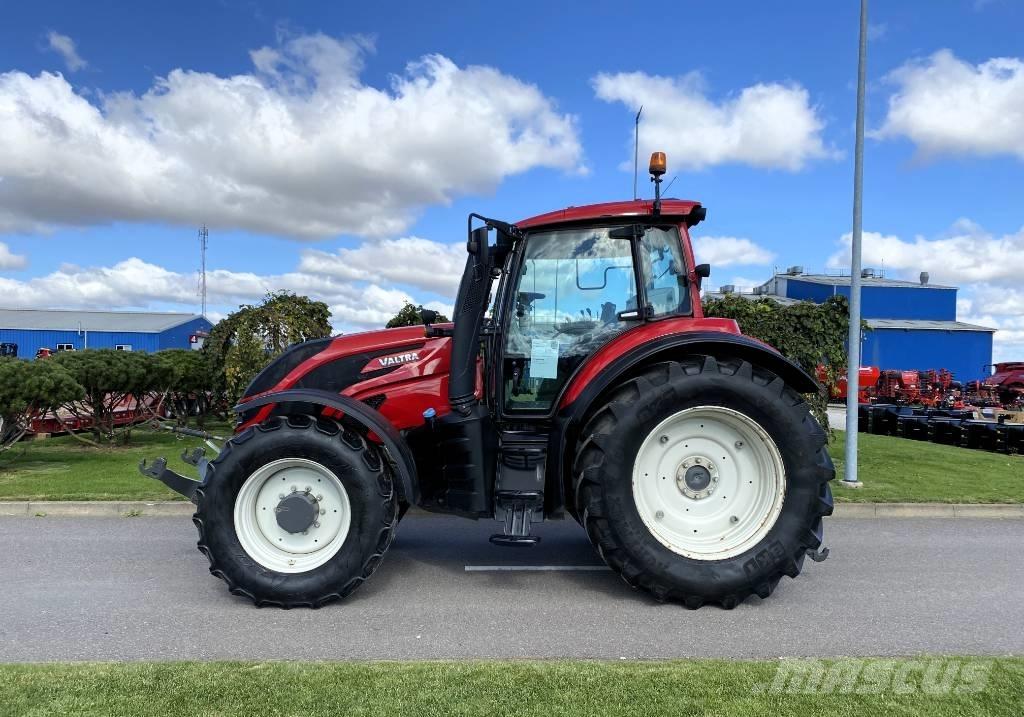 Valtra T 234 A Трактори