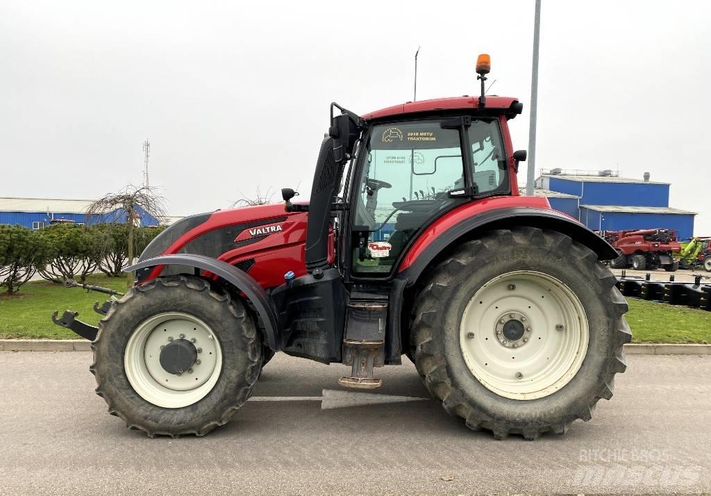 Valtra T 234 A Трактори