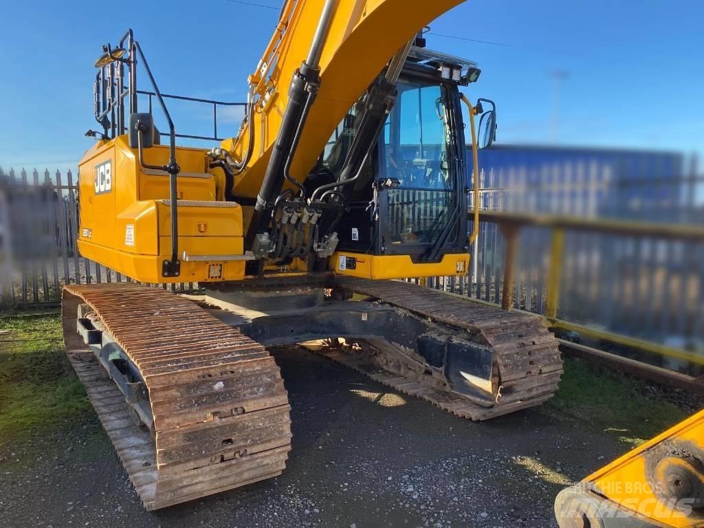 JCB JS 220 XL Багери с предна лопата
