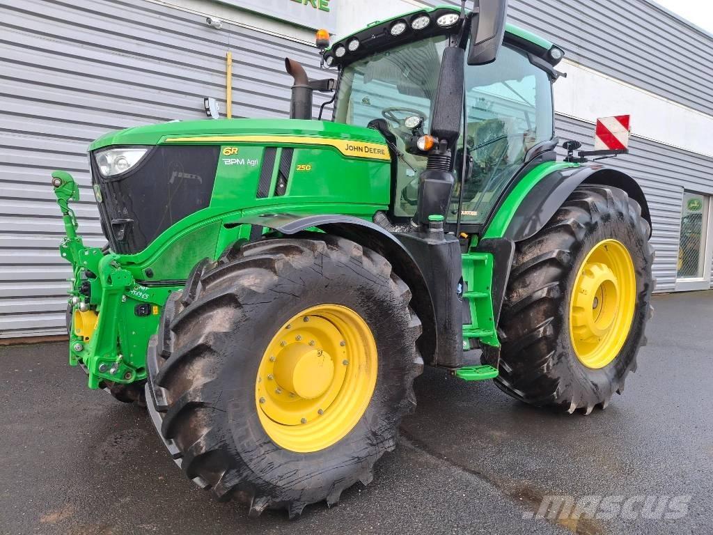 John Deere 6R 250 Трактори
