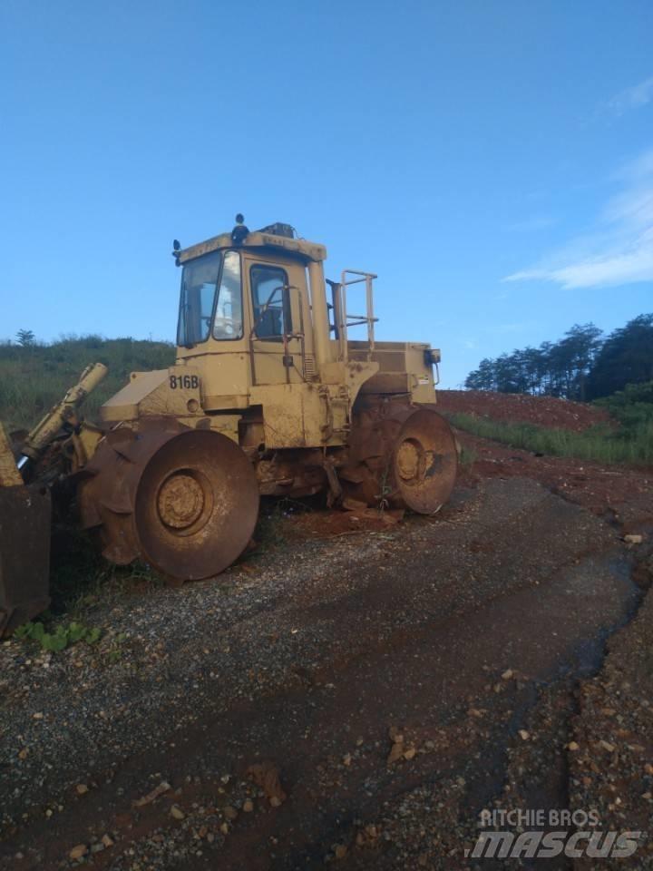 CAT 816B Машини за опаковане на отпадъци