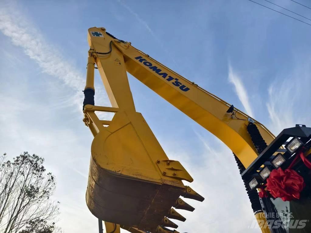 Komatsu PC240-8 Средни екскаватори 7т - 12т