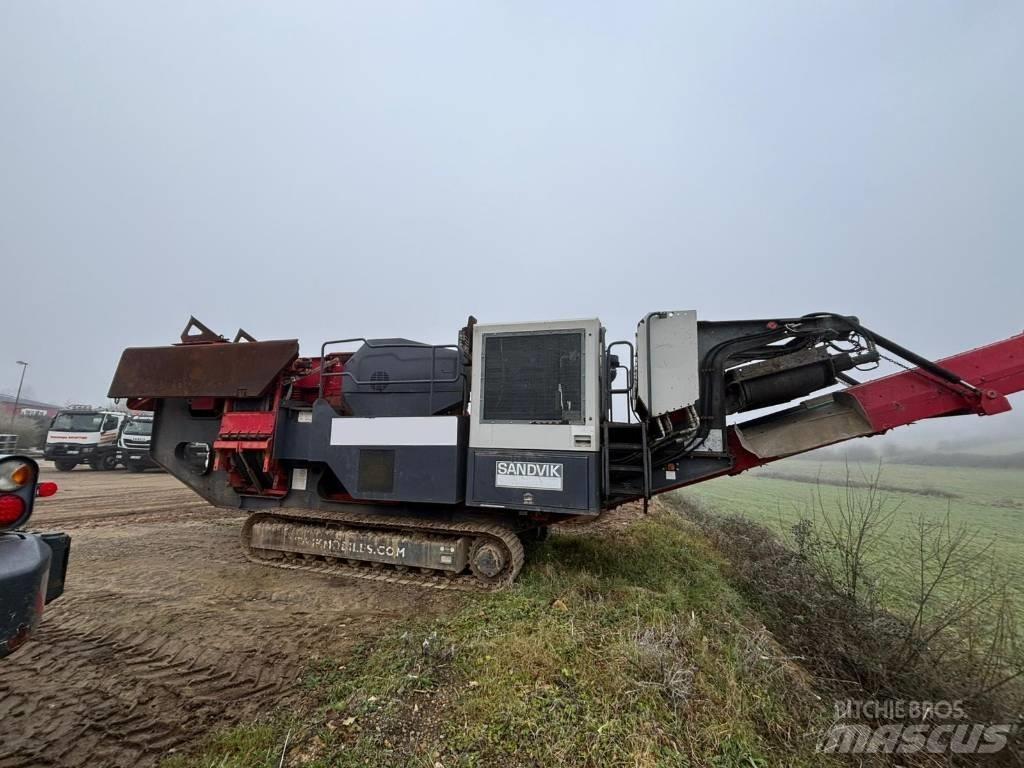 Sandvik QJ 241 Мобилни трошачки
