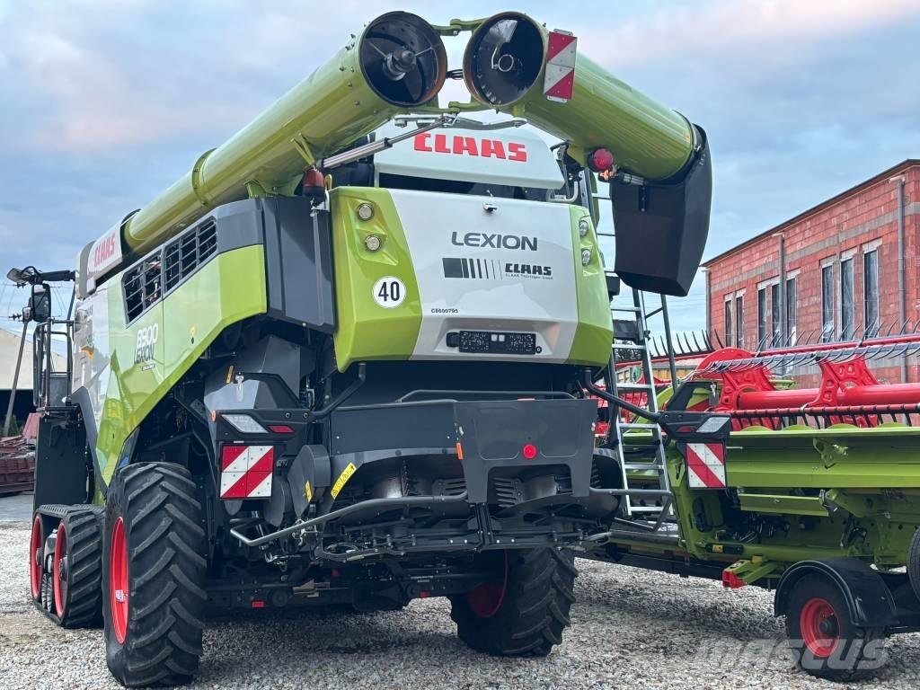 CLAAS Lexion 8900 TT Комбайни