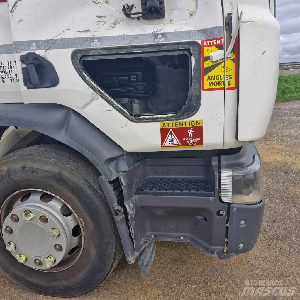 Renault D Wide 380 Камиони с кран с кука
