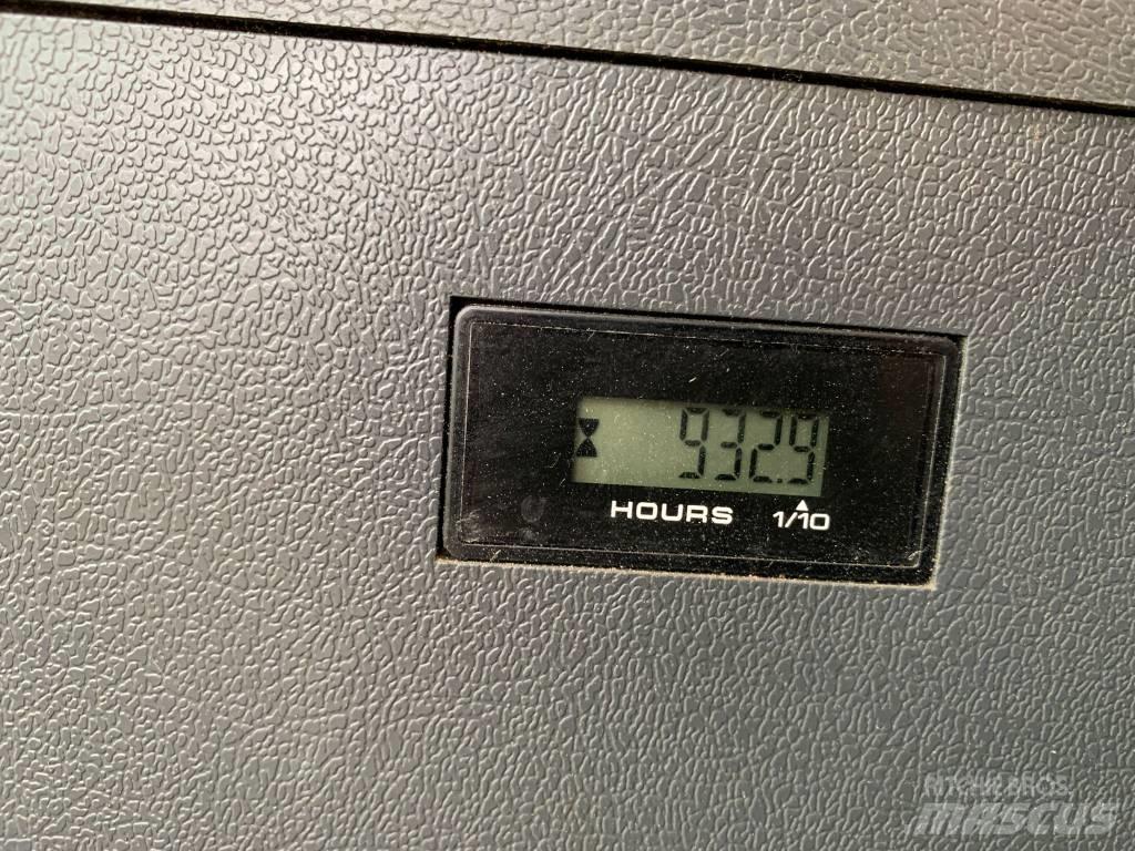 Hyundai HX 220 L Верижен екскаватор
