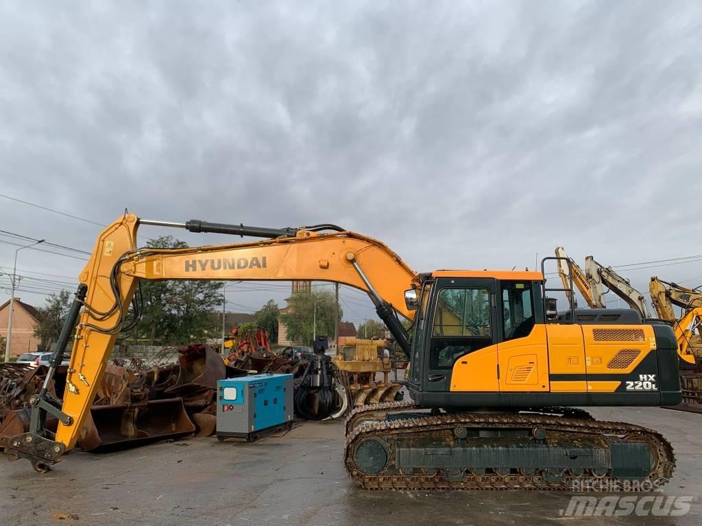 Hyundai HX 220 L Верижен екскаватор