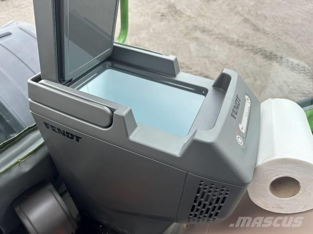 Fendt 728 Gen 7 Трактори