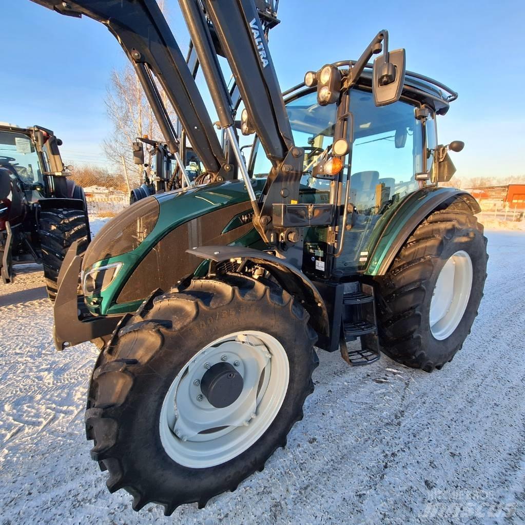 Valtra A114 MH4+L Трактори