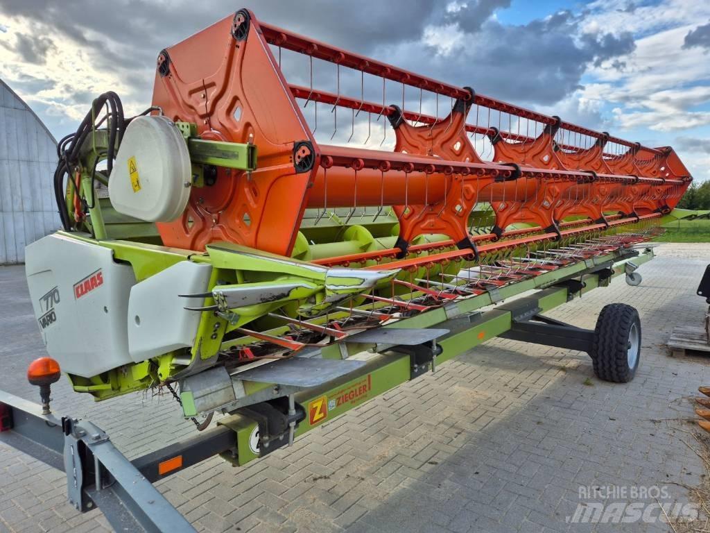 CLAAS Lexion 670 Комбайни