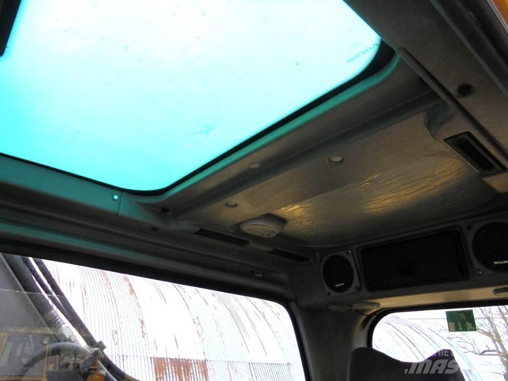 Volvo EW 140 B Колесни екскаватори