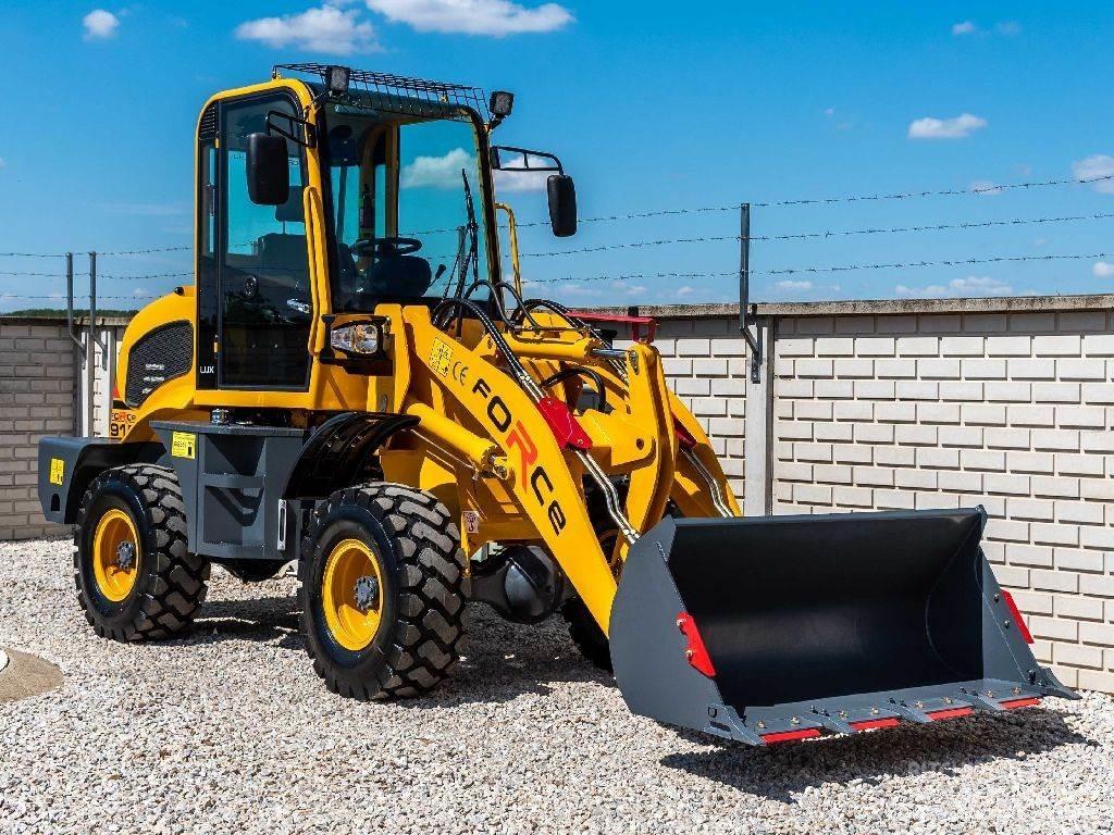 Force 915 lux Товарачи с наклонена стрела
