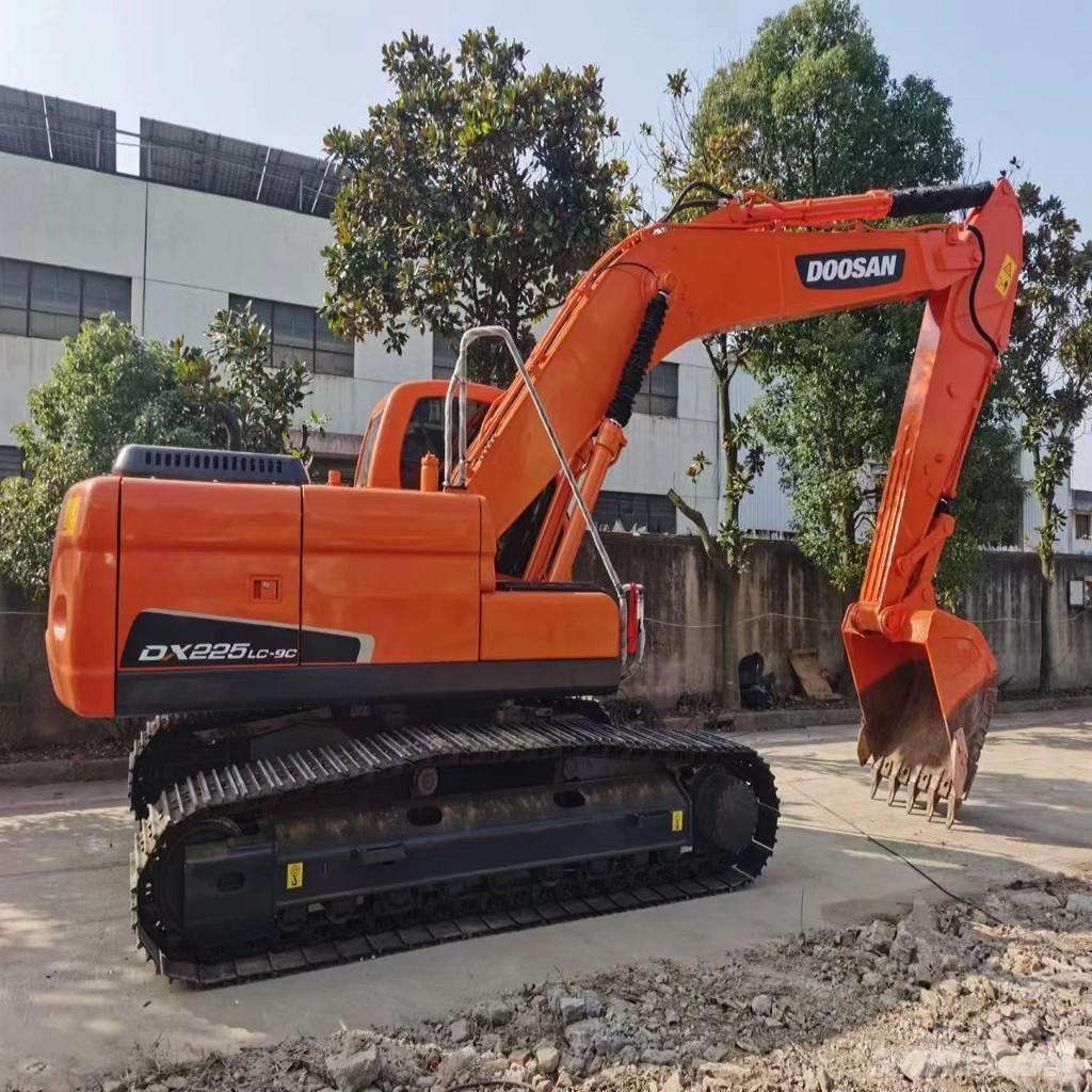 Doosan DX225LC-9C Верижен екскаватор