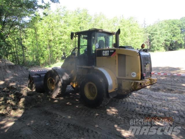 CAT 924 Колесни товарачи