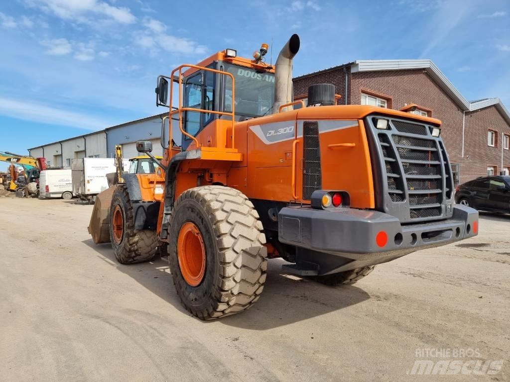 Doosan DL 300-5 Колесни товарачи
