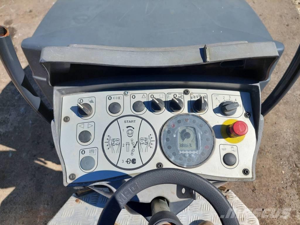 Bomag BW 120 AD-5 Двойни барабанни ролки
