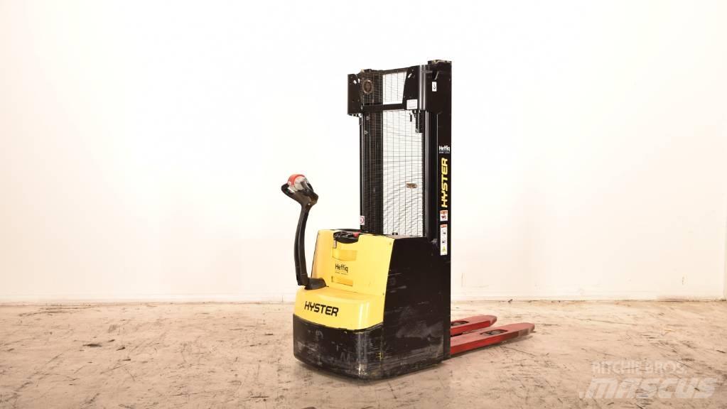 Hyster S 1.6 Колички високоповдигачи с теглич
