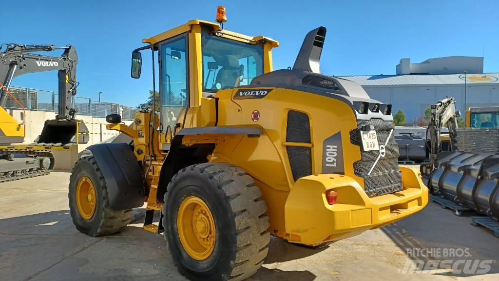 Volvo L 90 H Колесни товарачи