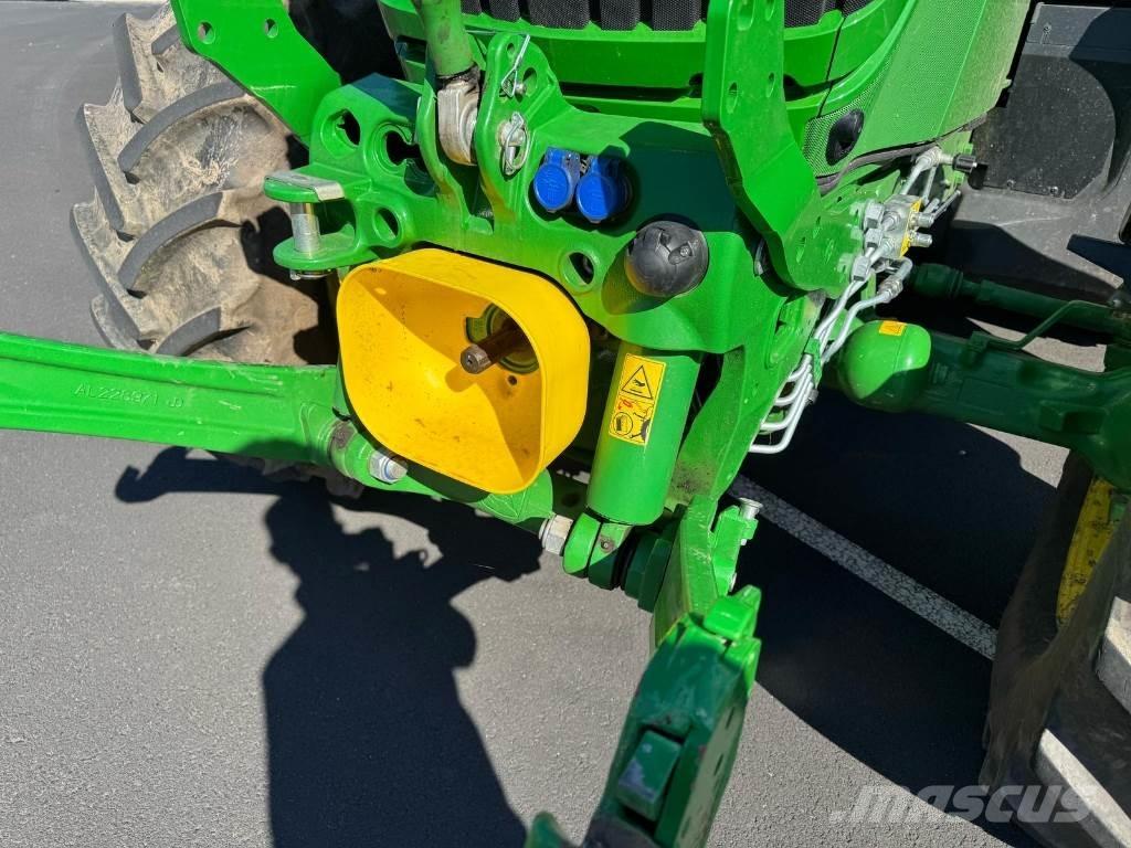 John Deere 6155M Трактори