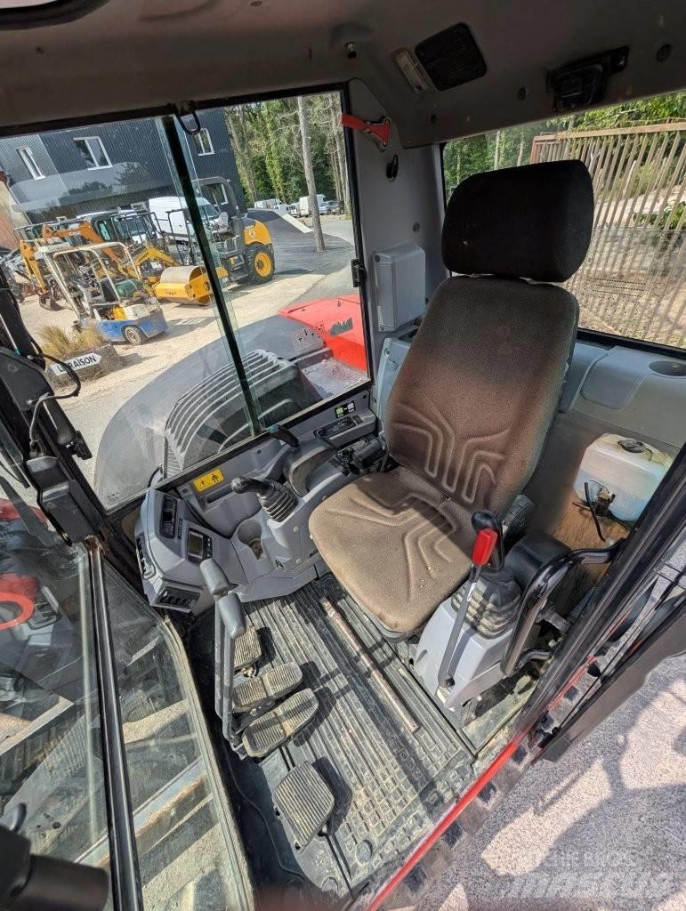 Kubota KX 080-4 Средни екскаватори 7т - 12т