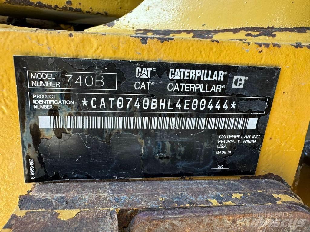CAT 740B Дъмпери/моторни превозни средства