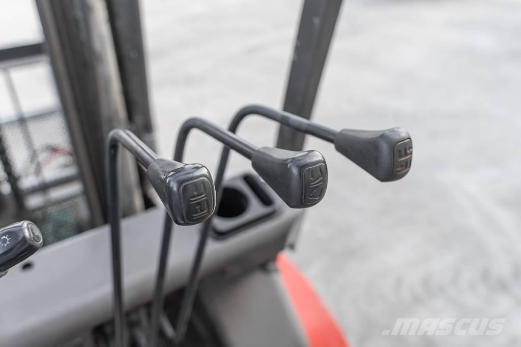 Manitou ME 425 Електрически вилични кари-повдигачи