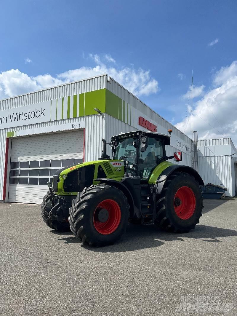 CLAAS Axion 950 Трактори