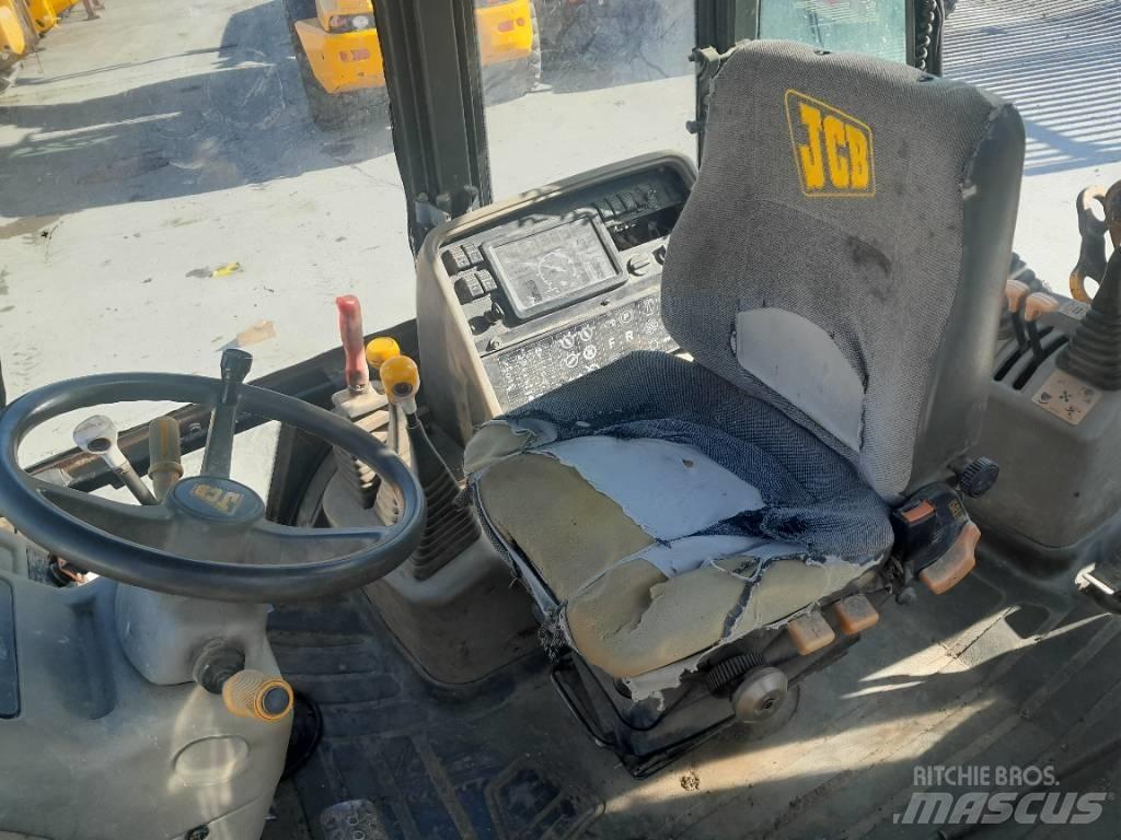 JCB 3 CX Товарач със заден ексватор