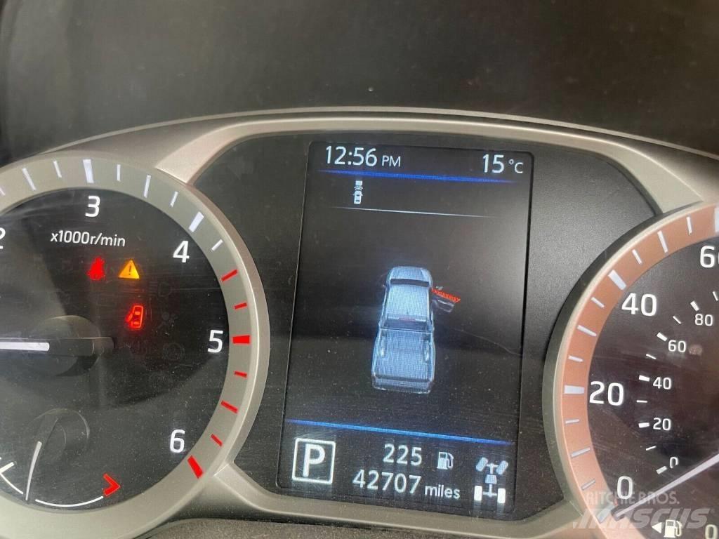 Nissan Navara Коли