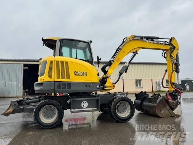 Wacker Neuson EW 65 Колесни екскаватори
