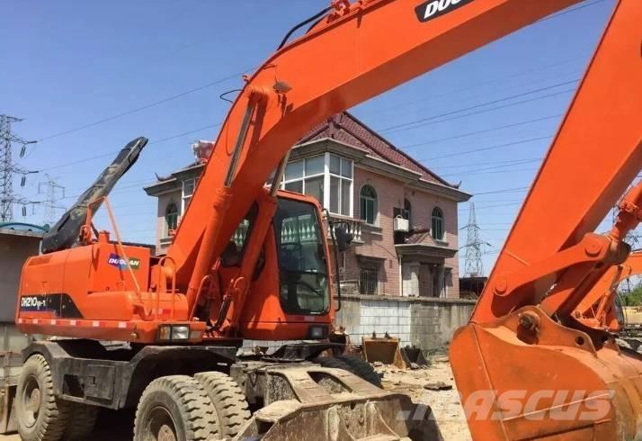 Doosan DH210W Колесни екскаватори