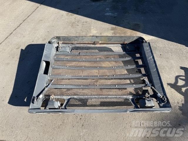 Doosan DL 400 OSŁONA Шаси