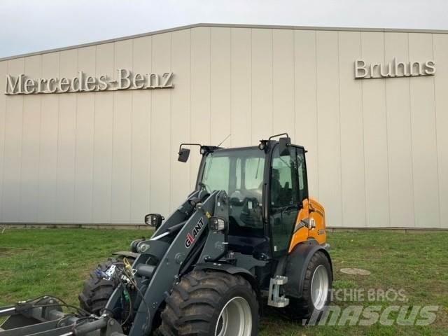 GiANT G5000 Колесни товарачи