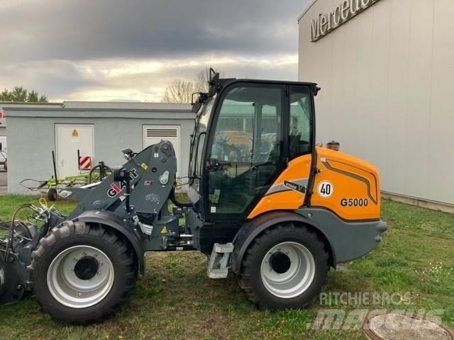 GiANT G5000 Колесни товарачи