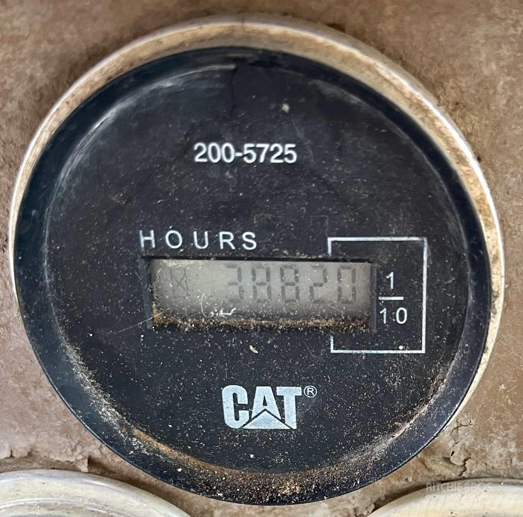 CAT 773 B Цистерни за вода
