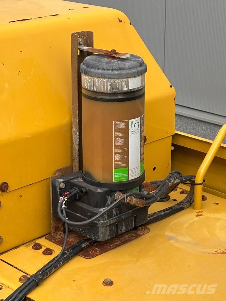 CAT 352 Верижен екскаватор