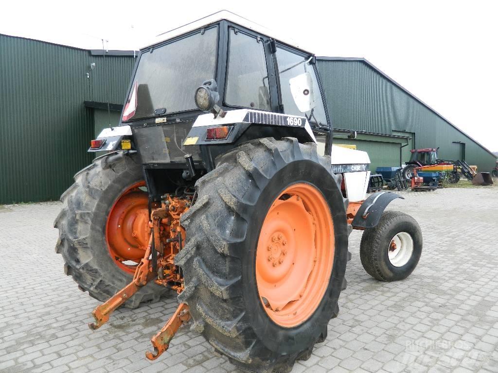Case IH 1690 Трактори