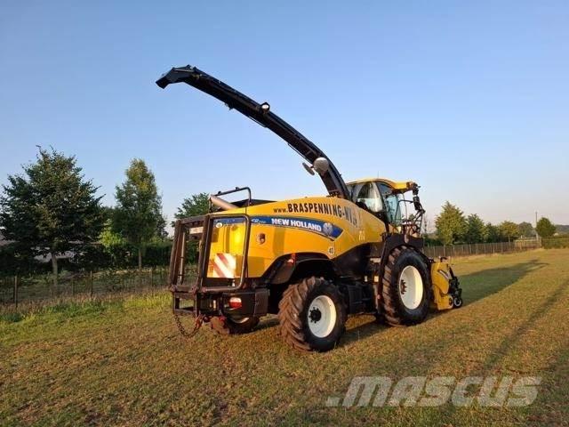 New Holland FR700 Самоходни фуражири