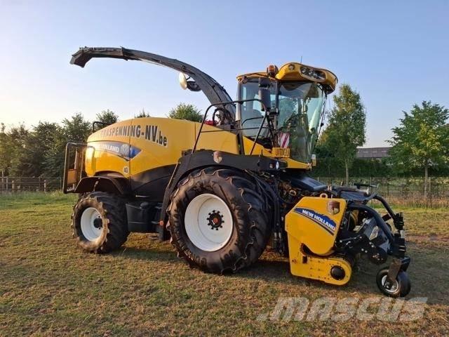New Holland FR700 Самоходни фуражири