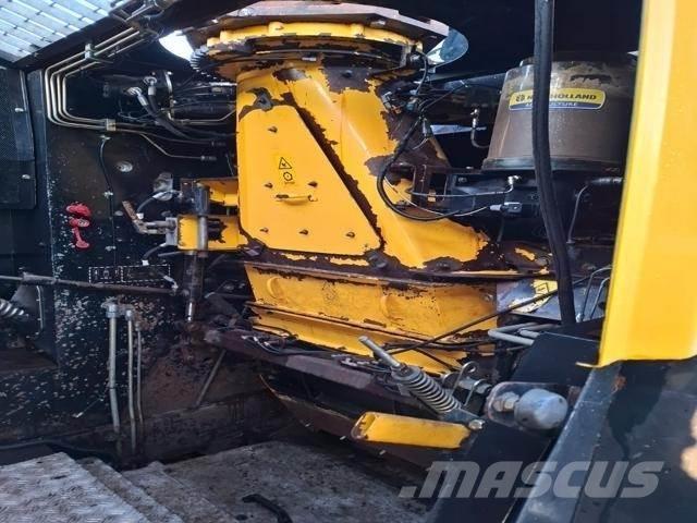 New Holland FR700 Самоходни фуражири