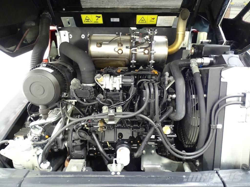Yanmar V80-5 Колесни товарачи