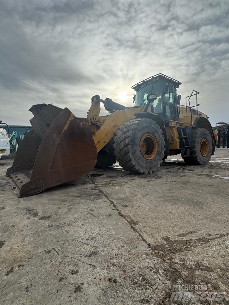 CAT 972 M Колесни товарачи