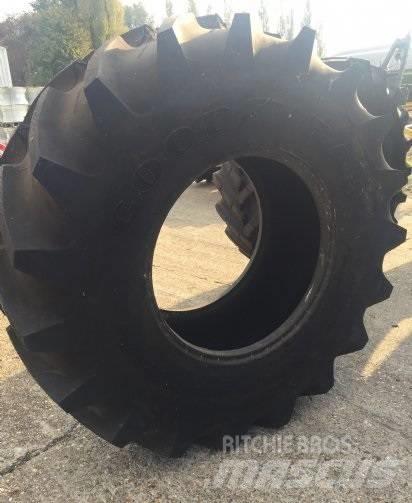 Goodyear 650/75R32 Гуми