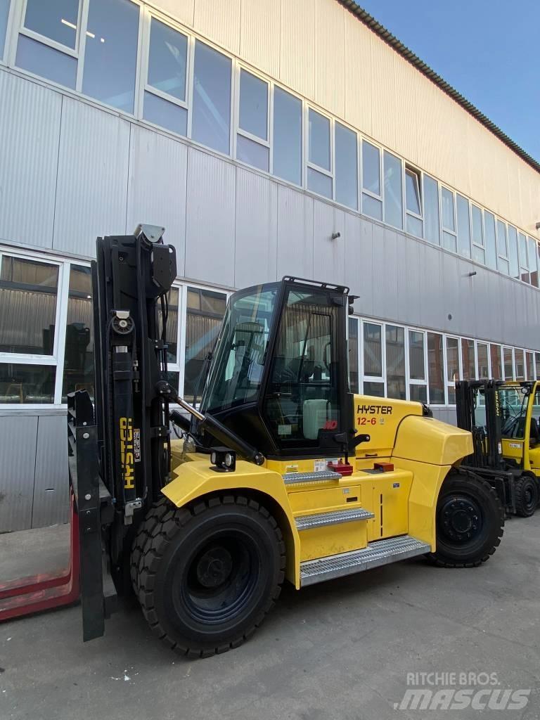 Hyster H12XD6 Дизелови камиони